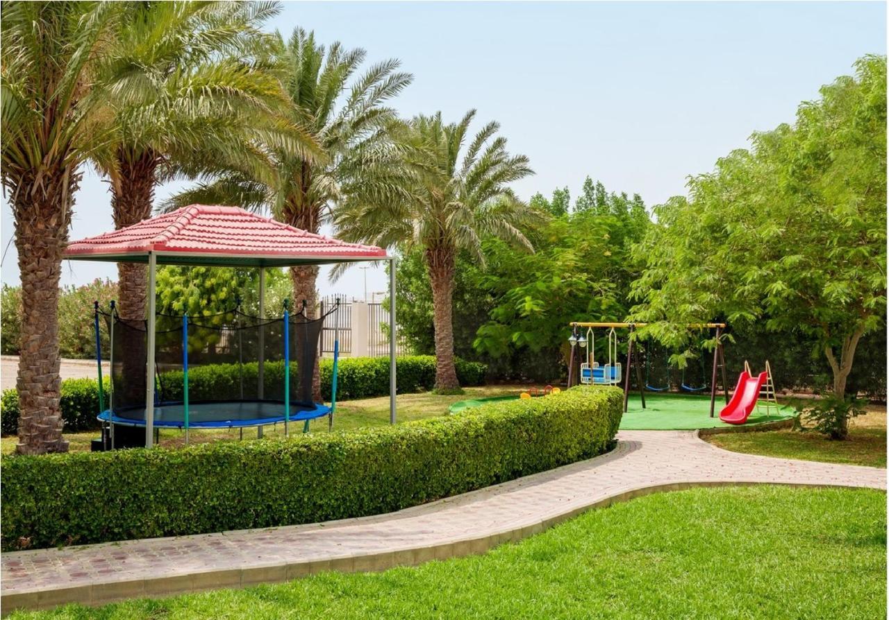 Radisson Blu Hotel, Yanbu Exterior photo